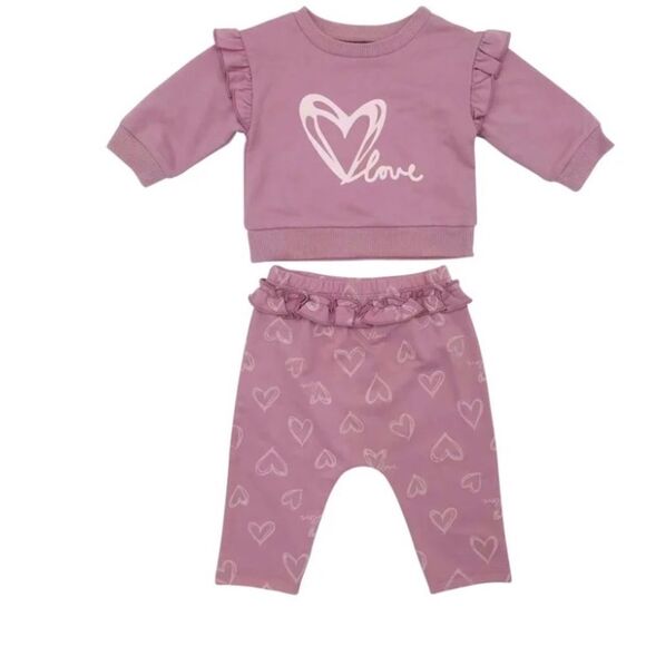 Chick Pea Lavender heart print b2 Piece matching sweatsuit set. EUC 3-6 months - Picture 1 of 13